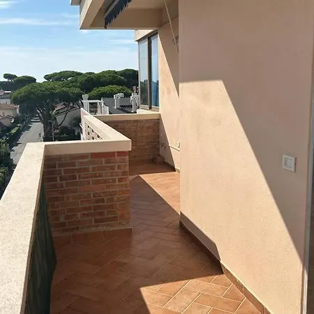 Residenza Versilia В'яреджо