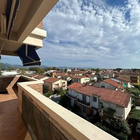 Residenza Versilia Апартаменти В'яреджо