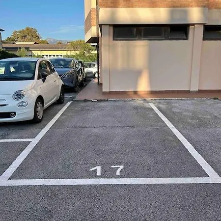 Residenza Versilia Апартаменти В'яреджо